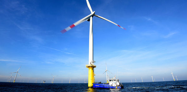 The cost of wind energy has become cheaper than nuclear. - Wind Power Plant, Ecology, Atom