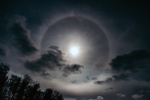 Today in Ulyanovsk it was possible to observe the optical phenomenon of the halo - My, Ulyanovsk, Halo, Visual effects, The sun, The photo