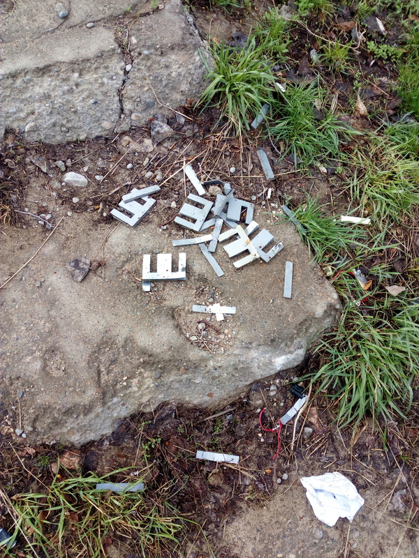 ��������