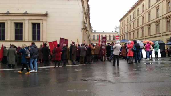 А в Питере октябрьская революция. - Моё, Санкт-Петербург, Фильмы, Троцкий, Киносъемки