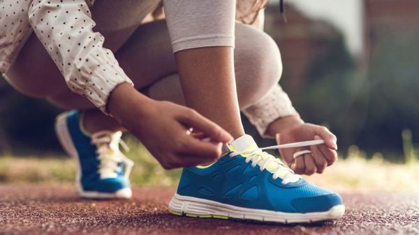 British scientists have finally figured out why shoelaces are untied all the time. - British scientists, Laces, The science, Longpost