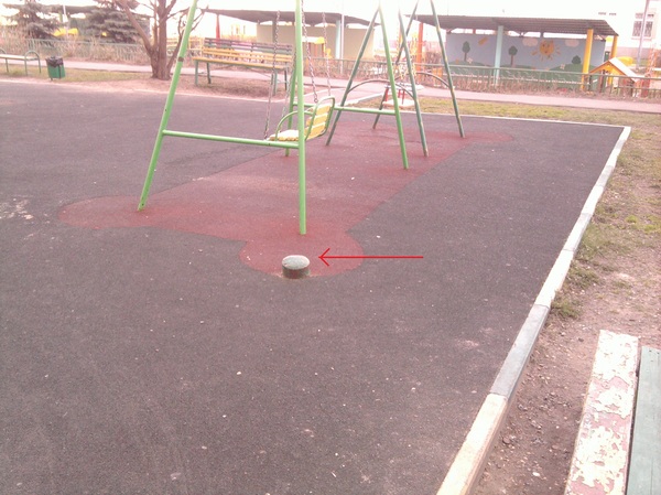Weirdness in the playground. - My, Playground, Safety, Oddities