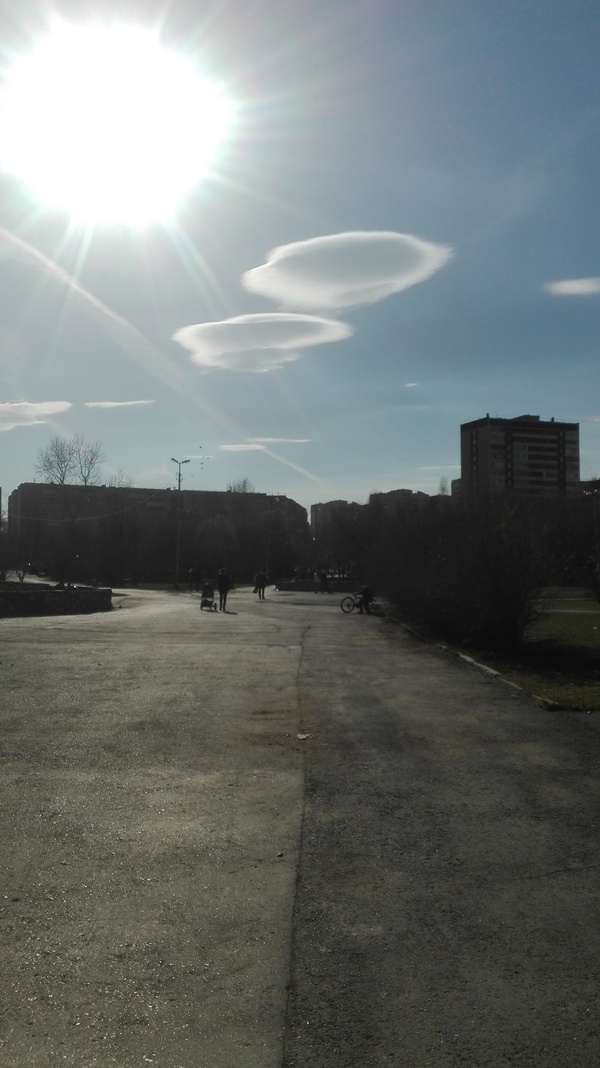 UFOs play catch up - Clouds, UFO, Good weather, Yekaterinburg