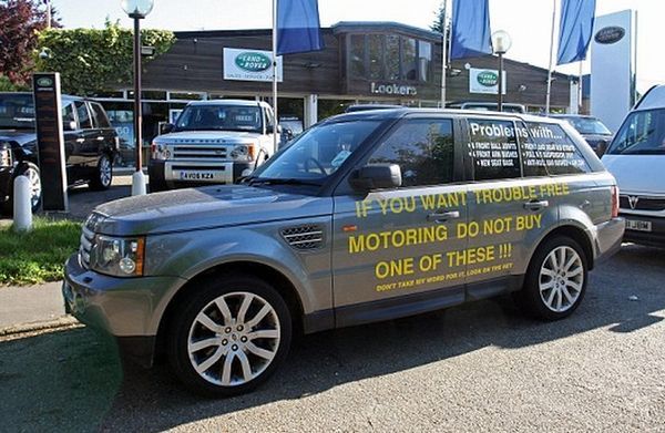 A British man threw a painted Range Rover on the street in protest! - Range rover, Poor quality, Trolling, Bad luck, Longpost