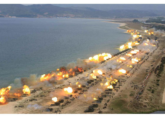 Salute in honor of the 85th anniversary of the Korean People's Army - Longpost, Army, The photo, North Korea, Kim Chen In, Firework