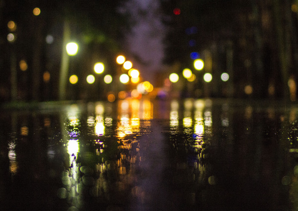 A bit of nighttime blur - My, Night, Poor eyesight, Wet asphalt, Novosibirsk, Central Park, Canon, My, Longpost