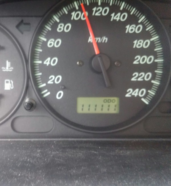 Продам машину с пробегом 63км