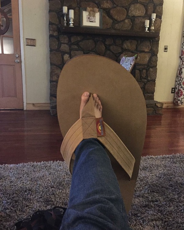 Slightly wrong with the size. - Images, Slippers, Person, Legs, AliExpress