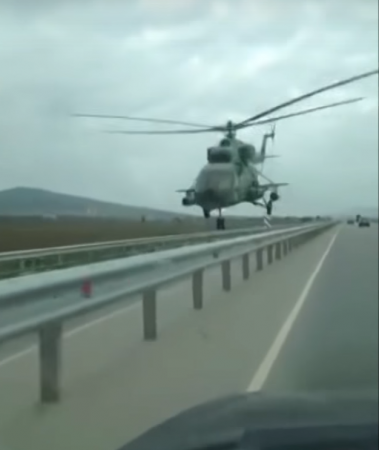 Военный вертолёт испугал автомобилистов на трассе «Кавказ»
