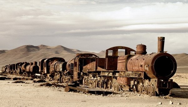 Cemetery of steam locomotives Cemetery of trains (Bolivia, Uyuni). - Longpost, Uyuni Salt Flats, Bolivia, A world without people, Abandoned, Locomotive