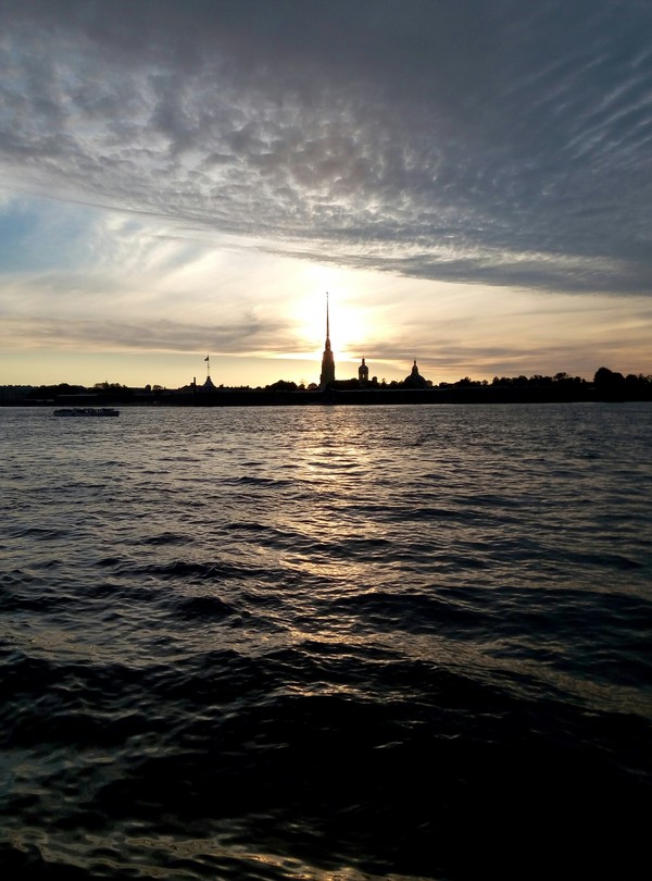 Sunset in St. Petersburg. - Battle of sunsets, Saint Petersburg, Neva