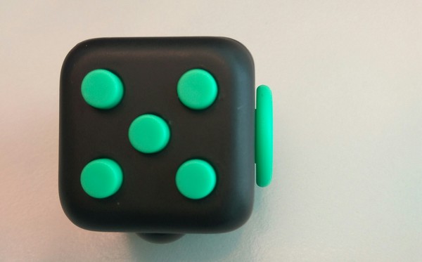 How to distinguish a real Fidget Cube from an analogue? - My, , Deception, Analogue, Copy, Fake, Advertising on Peekaboo, Longpost