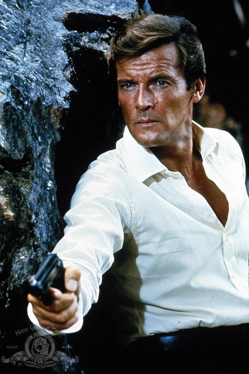 James Bond actor Roger Moore dies - Roger Moore, James Bond, Bond, , Video, Longpost