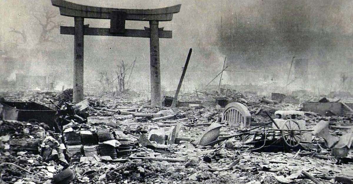 Разрушения от ядерного взрыва. Хиросима и Нагасаки атомная бомбардировка. Бомбардировка Хиросимы и Нагасаки 1945. Япония 1945 Хиросима и Нагасаки. Взрыв Хиросима и Нагасаки.