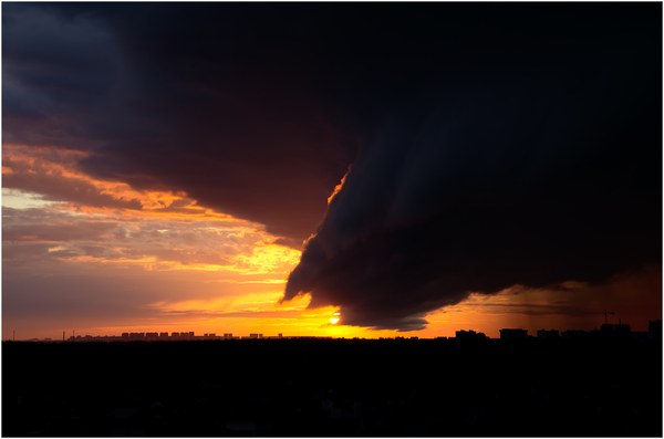 Battle of sunsets - My, Battle of sunsets, The photo, beauty of nature, Rain