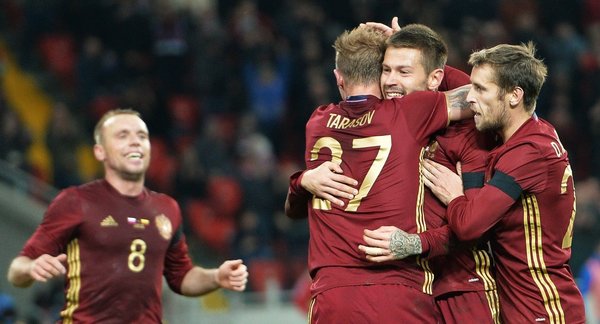 Сборная России по футболу разгромила Венгрию!