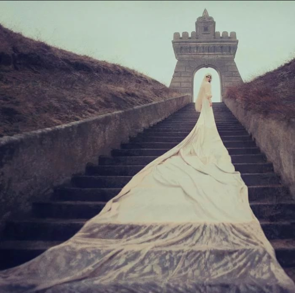 ������...