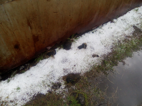 And today we have hail .... - My, Mound, Hail, The photo, June