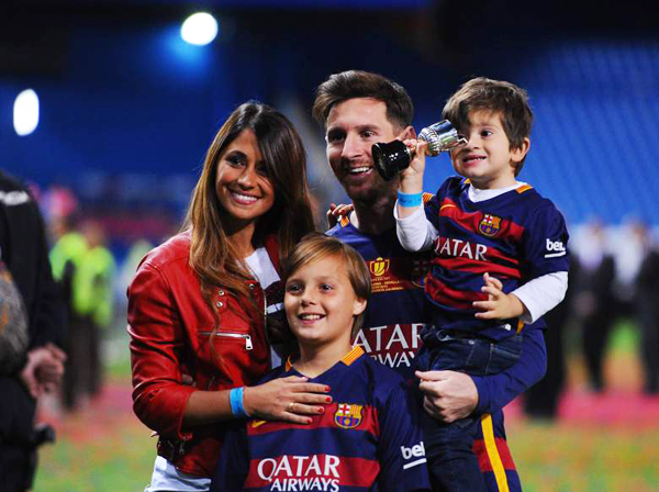 Bride of the football genius. Antonella Roccuzzo - The photo, Girls, Lionel Messi, Antonella Roccuzzo, Football, Text, Wedding, Longpost