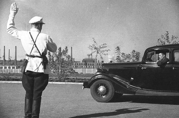 Club History of Magnitogorsk. Guard Policeman 1937. - Magnitogorsk, Magnitka, 1937, Old photo, Real life story, Highway Patrol, Road