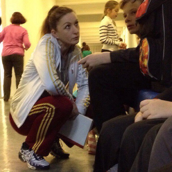 Сопли вытер и побежал,живо!