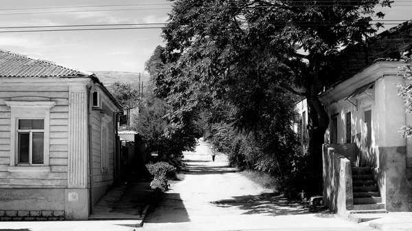Kerch streets - My, Kerch, Crimeans, The photo, Black and white photo