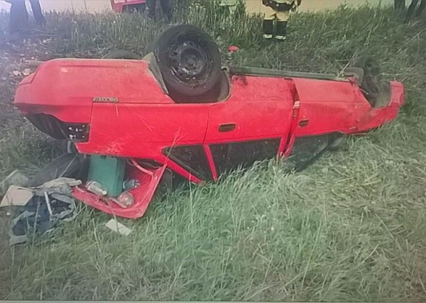 A taxi driver on a bright red DEU flew into a ditch - Road accident, Crash, Car crash, Taxi driver, Daewoo, Ditch