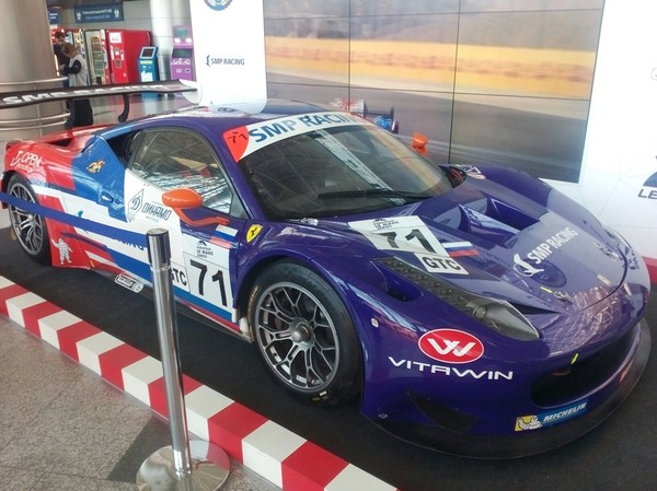 ����������