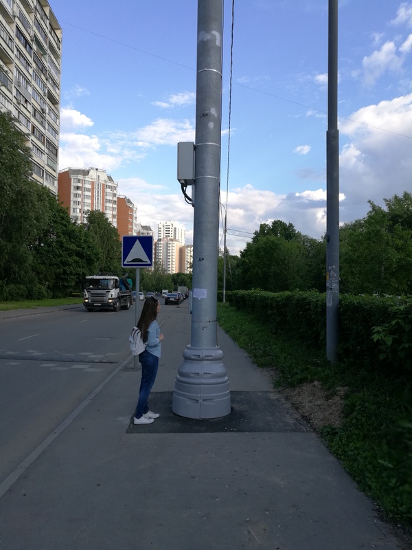 Maybe immediately in the middle of the roadway to sculpt these towers?) - Longpost, , Base Station, The horizon is littered, cellular, My, Moscow