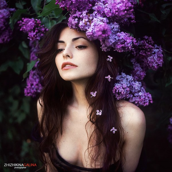 Do not tear the lilac - she is ready to make you a wreath, hugging you - Lilac, PHOTOSESSION, Models, Lilac, Flowers