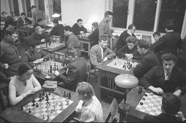 Club History of Magnitogorsk. LEISURE AND STUDY OF MAGNITOGORSK 1937 - Magnitogorsk, , Magnitka, Old photo, Chess, Theatre, Metallurgist, Studies, Longpost