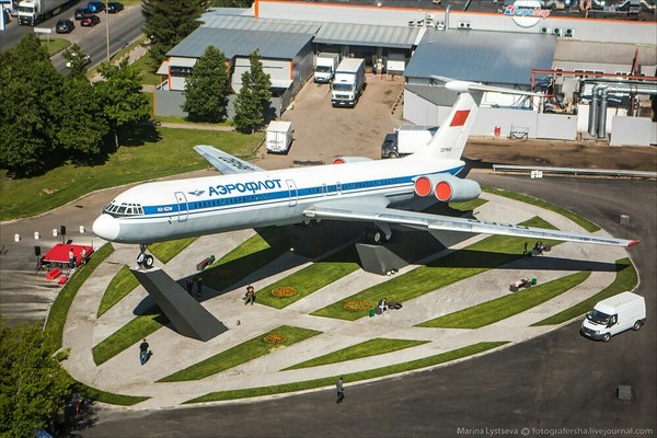 Sheremetyevo. - Aviation, Airplane, IL-62, Flagship, Monument, Sheremetyevo