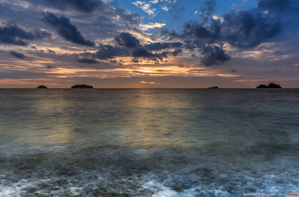 Clouds. - My, Evening, Sunset, Sea, Sky, Clouds, Surf, Island, Horizon