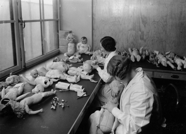 Puppet workshop, Sweden, 1936. - , Doll, Retro