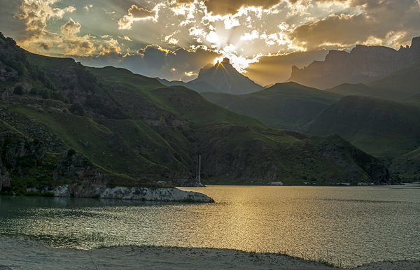 Горное озеро