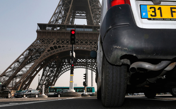 France will stop selling petrol and diesel cars by 2040. - France, Auto, Internal combustion, , Ecology
