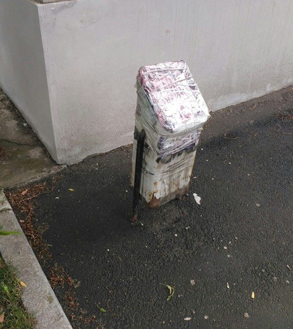 Psst boy, throw the trash on the ground. - My, Trash can, Chelyabinsk, Clean city, My