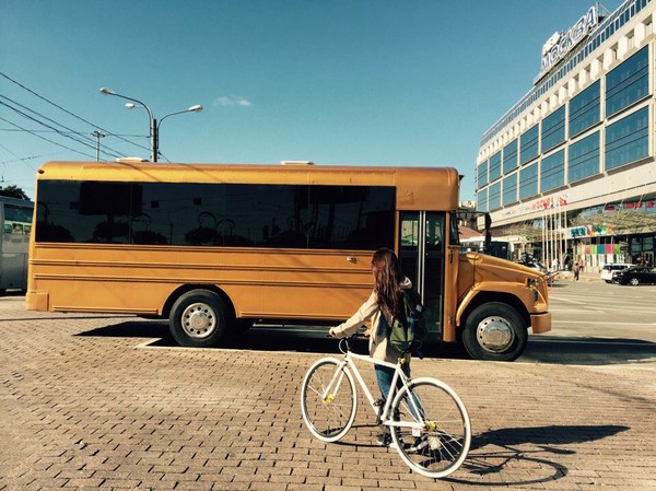 Even in St. Petersburg it is sunny. - My, My, Bus, A bike, Girls, Saint Petersburg, Sunny, The sun, Summer, 