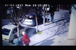 Не только в России пассивный народ. Грабители, Улица, Сумка, Мото, Гифка