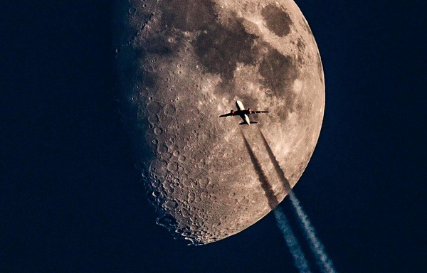 I waited an hour and a half in my backyard to take this photo. - moon, Airplane, The photo, Beautiful, Reddit