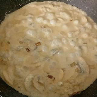 Рецепт простого, божественного грибного соуса! Проще некуда. Горячее, Кулинарный канал, Рецепт, Фоторецепт, Еда, Лига Кулинаров, Гифка, Длиннопост