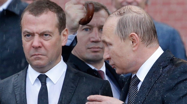 The media explained Medvedev's refusal to travel to the regions with Navalny's film - Dmitry Medvedev, Election campaign, Politics, Elections, Alexey Navalny, , news
