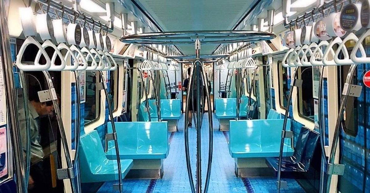 Метро спортивная одежда. Спорт в метрополитене.