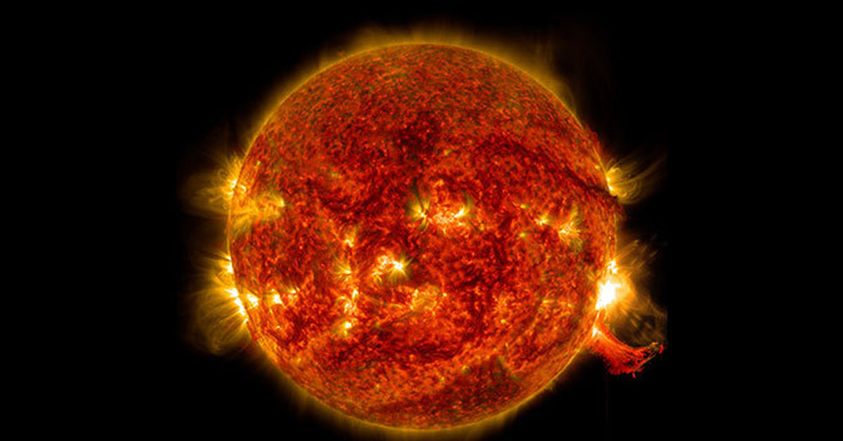 Влияние вспышек на солнце. Солнечные вспышки. Вспышки на солнце. Вспышки солнечной активности. Факелы на солнце.