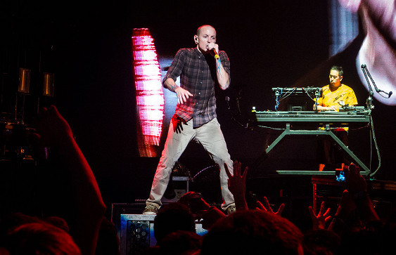 Linkin Park lead singer commits suicide - news, Suicide, Linkin park