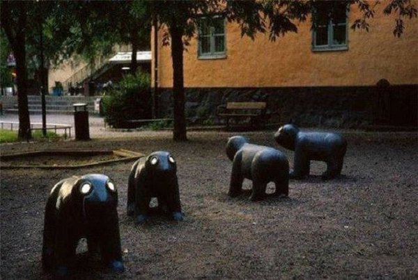 Вечерние прогулки - Городские дворы, Дворовые скульптуры, Двор