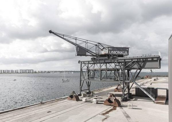 Housing in a 50m crane in Copenhagen - Interior, Longpost, Tap