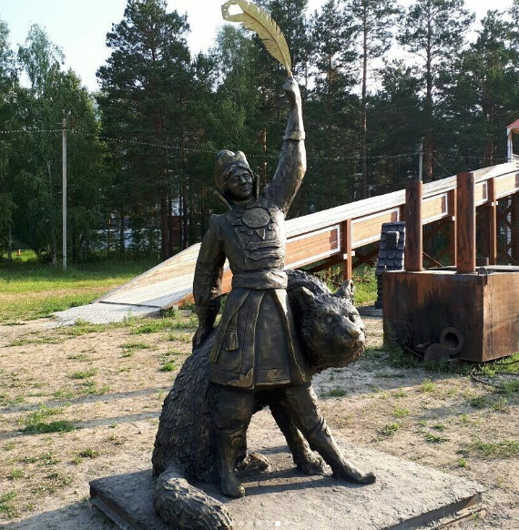 Fairy-tale sculptures in Sayansk - My, Russian tales, Sculpture, Sayansk, Kindness, Based on the, Longpost