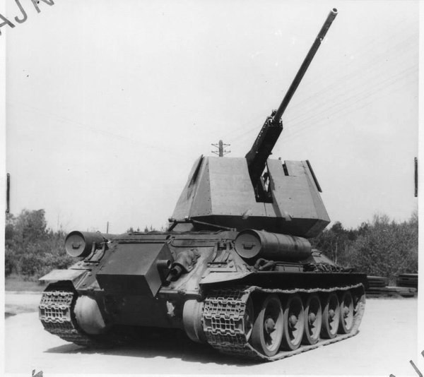 Czechoslovak ZSU based on the T-34-85 tank. - Czechoslovakia, Zsu, Prototype, 1953, Longpost