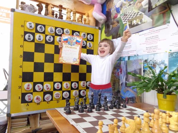 HOW TO KEEP YOUR CHILD'S INTEREST IN PLAYING CHESS - My, Chess Omsk Studio Master, Chess, Omsk, Chess School, Chess for children, Video, Longpost